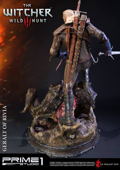 witcher-3-geralt-of-rivia-statue-008